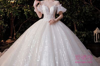 天津婚纱礼服租赁价格