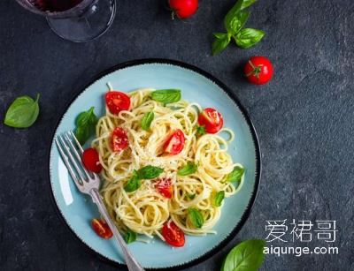 夏天要把住病从口入关