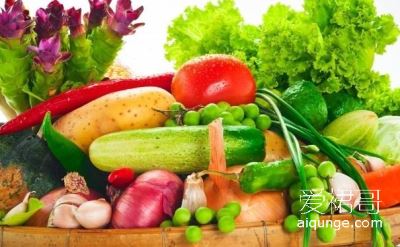 夏吃洋葱有助安神杀菌 推荐两道家常菜肴